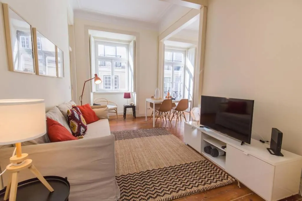 Апартаменты 135 B - Alfama Renovated Charming Historic Flat Near Baixa Лиссабон