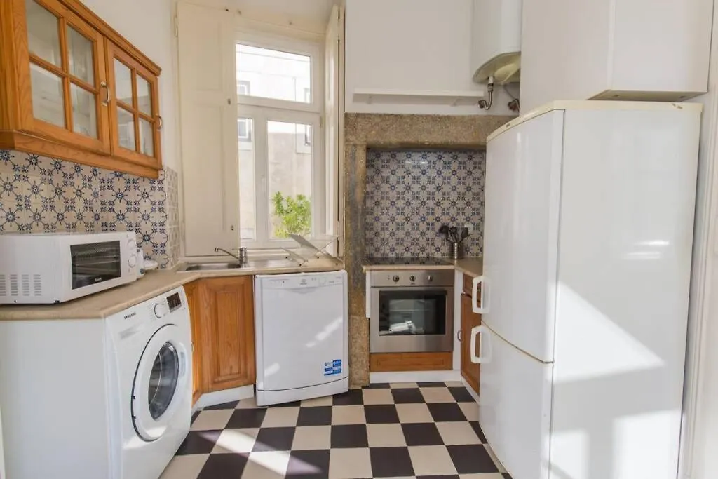 Апартаменты 135 B - Alfama Renovated Charming Historic Flat Near Baixa Лиссабон 0*,  Португалия