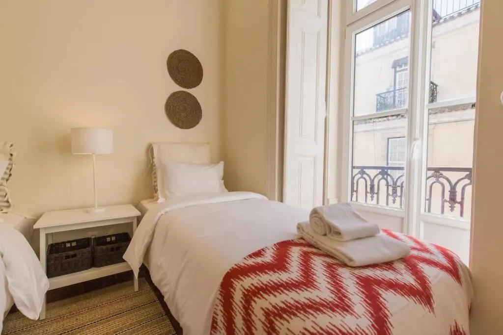 135 B - Alfama Renovated Charming Historic Flat Near Baixa Apartment Lisbon