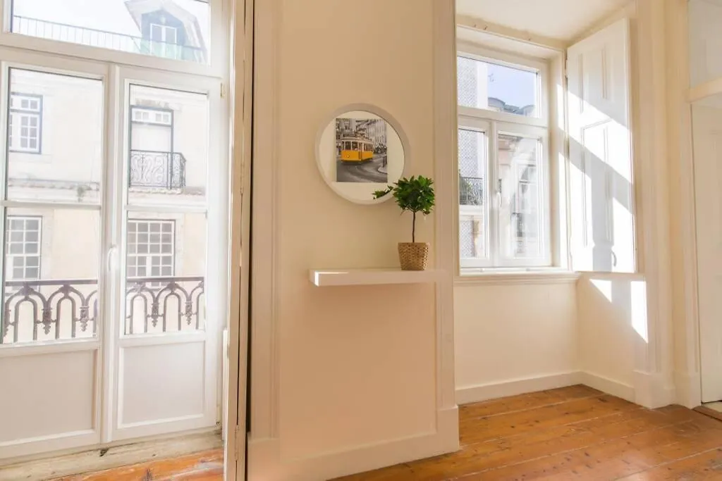 135 B - Alfama Renovated Charming Historic Flat Near Baixa Apartment Lisbon