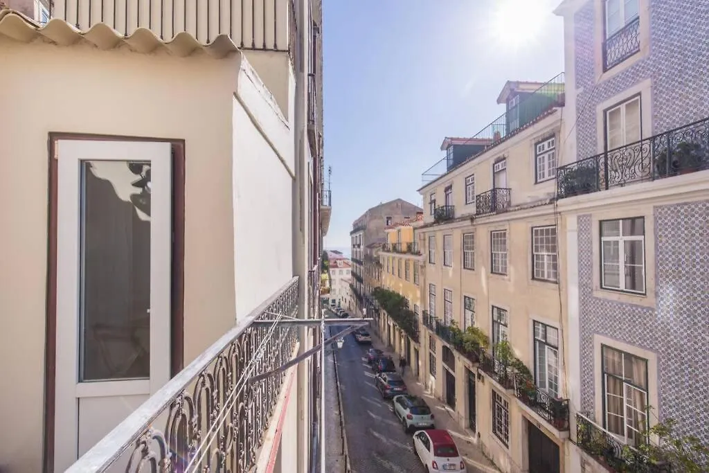 135 B - Alfama Renovated Charming Historic Flat Near Baixa Apartment Lisbon Portugal